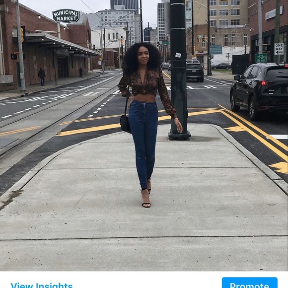 Meet your Posher, Rakira - Picture 1 of 1